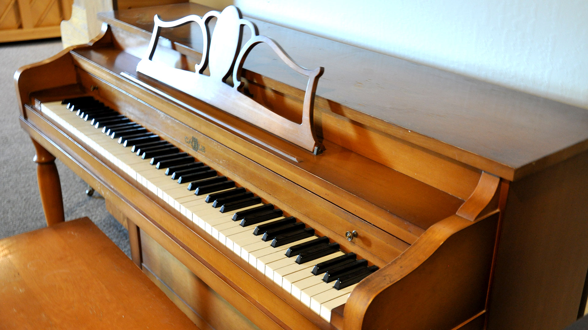 Used Cable Piano Spinet Console