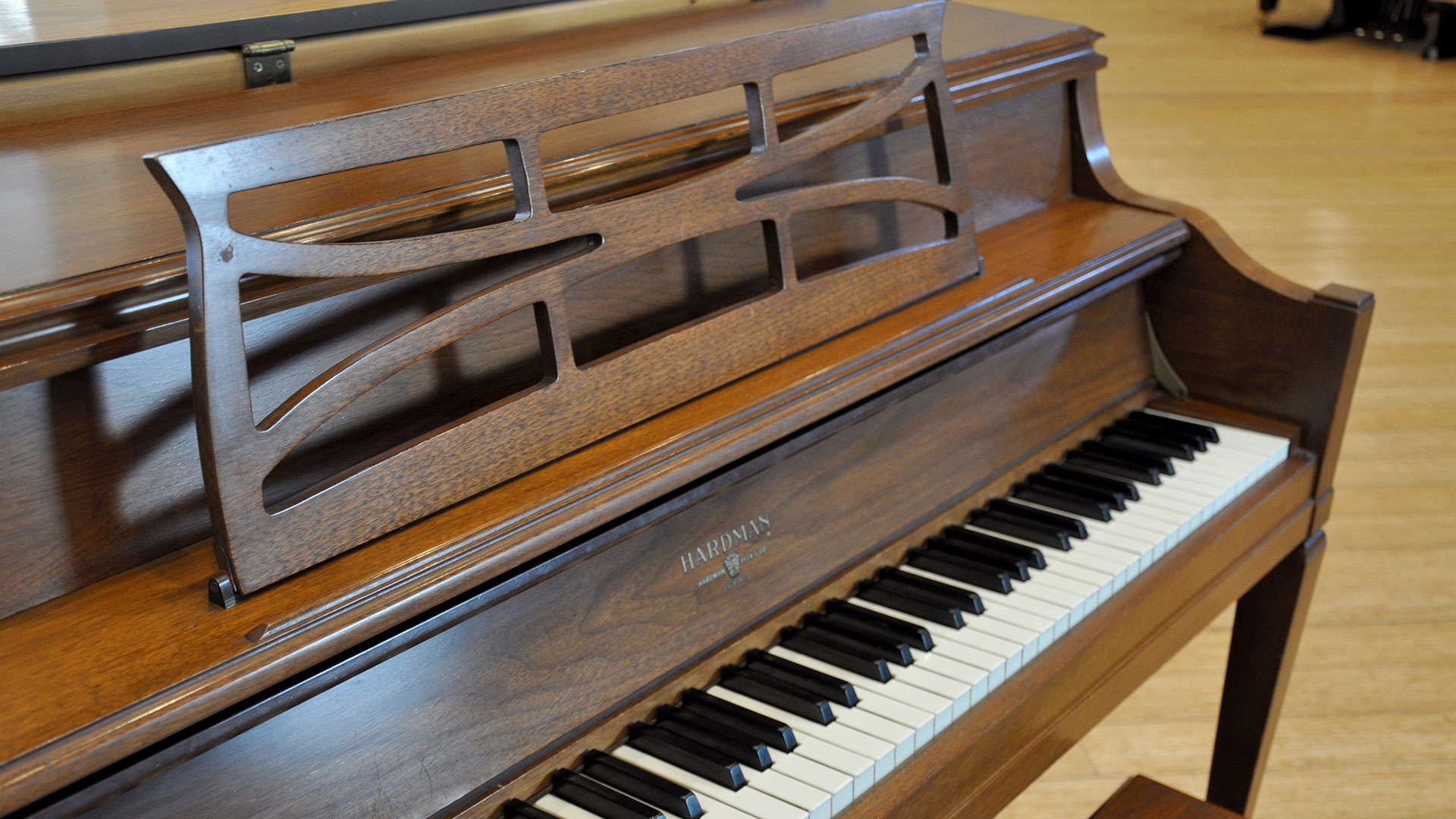 Used Hardman Piano console Upright
