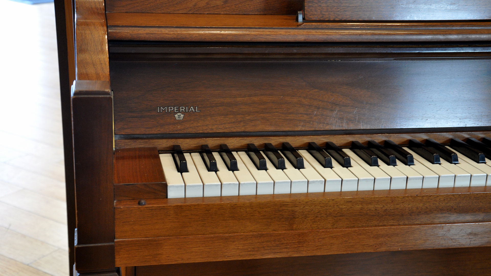 Used Hardman Piano console Upright
