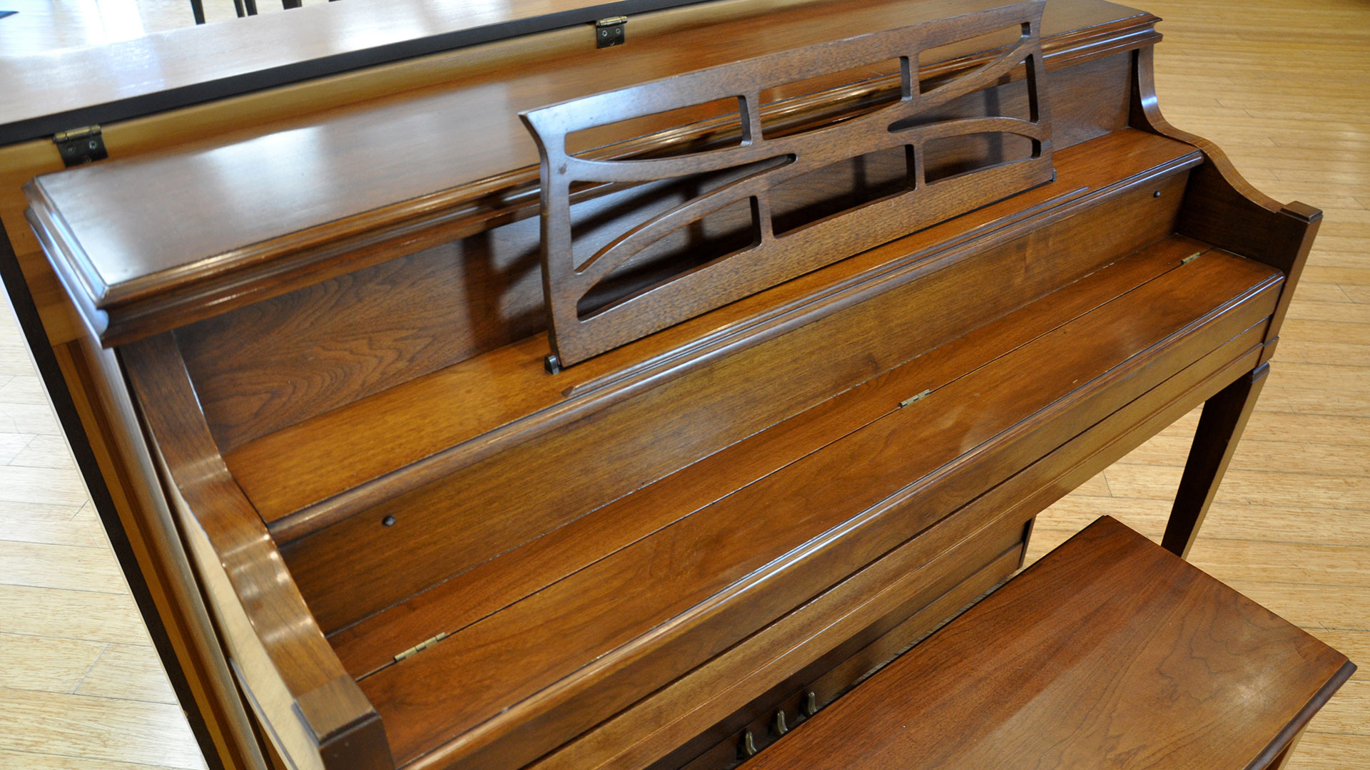 Used Hardman Piano console Upright