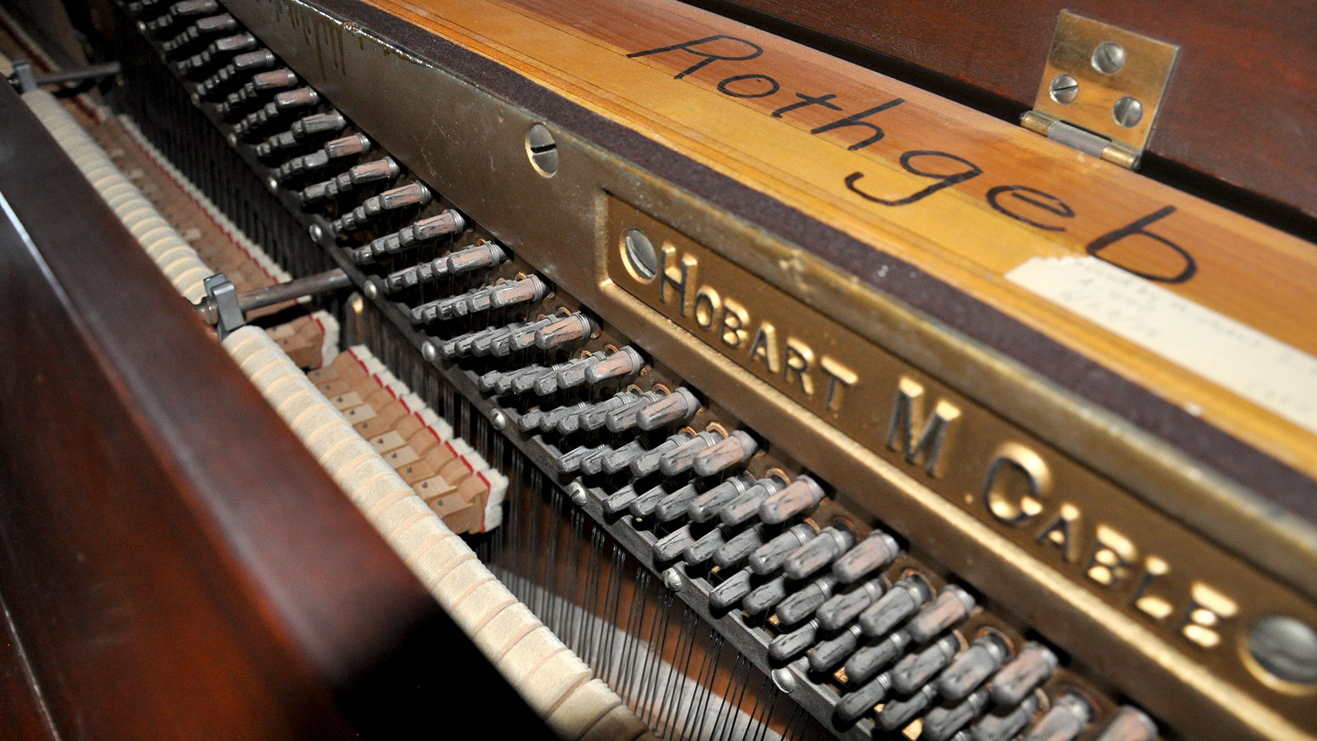 Used Piano Hobart M Cable Spinet