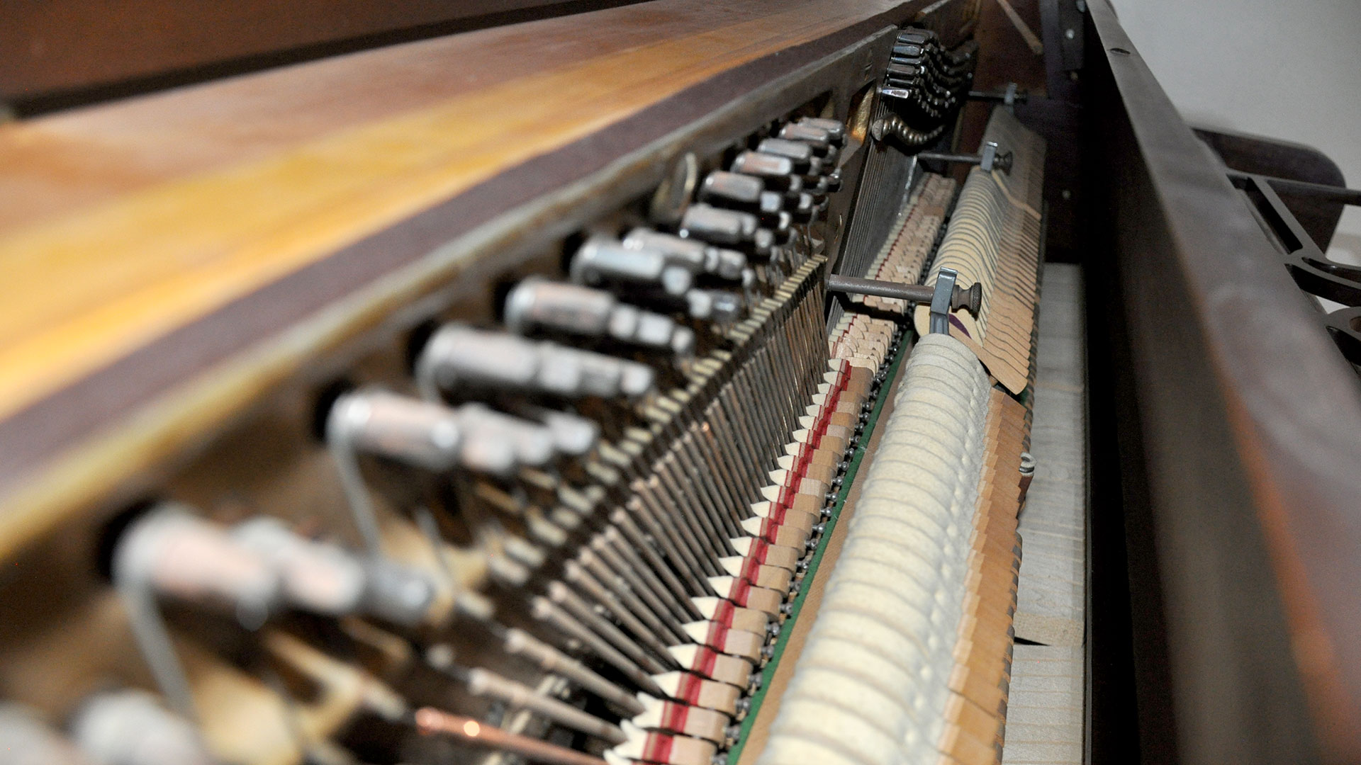 Used Piano Hobart M Cable Spinet