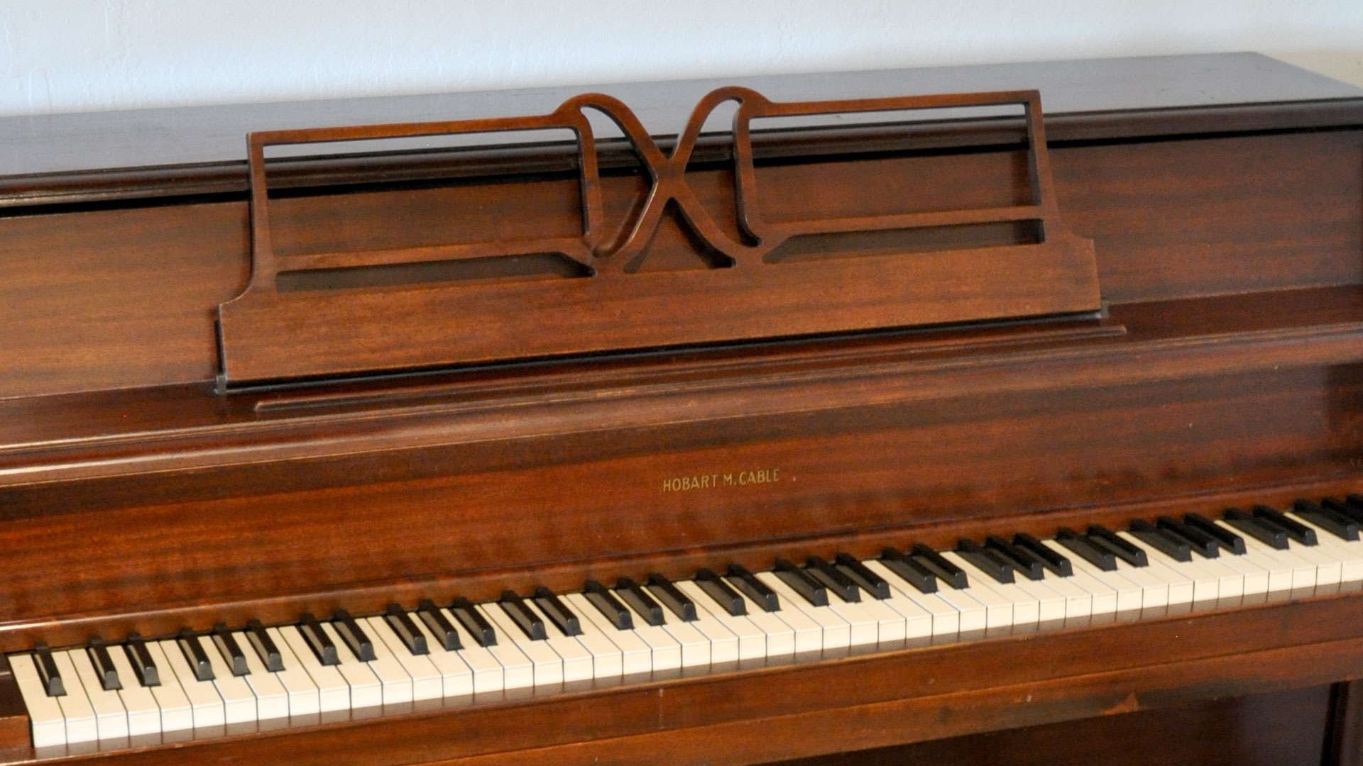 Used Piano Hobart M Cable Spinet