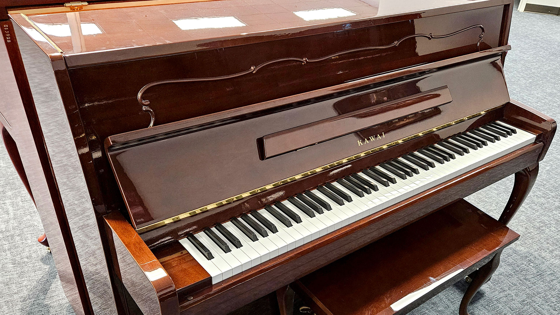 Used Kawai Piano C-107 Console