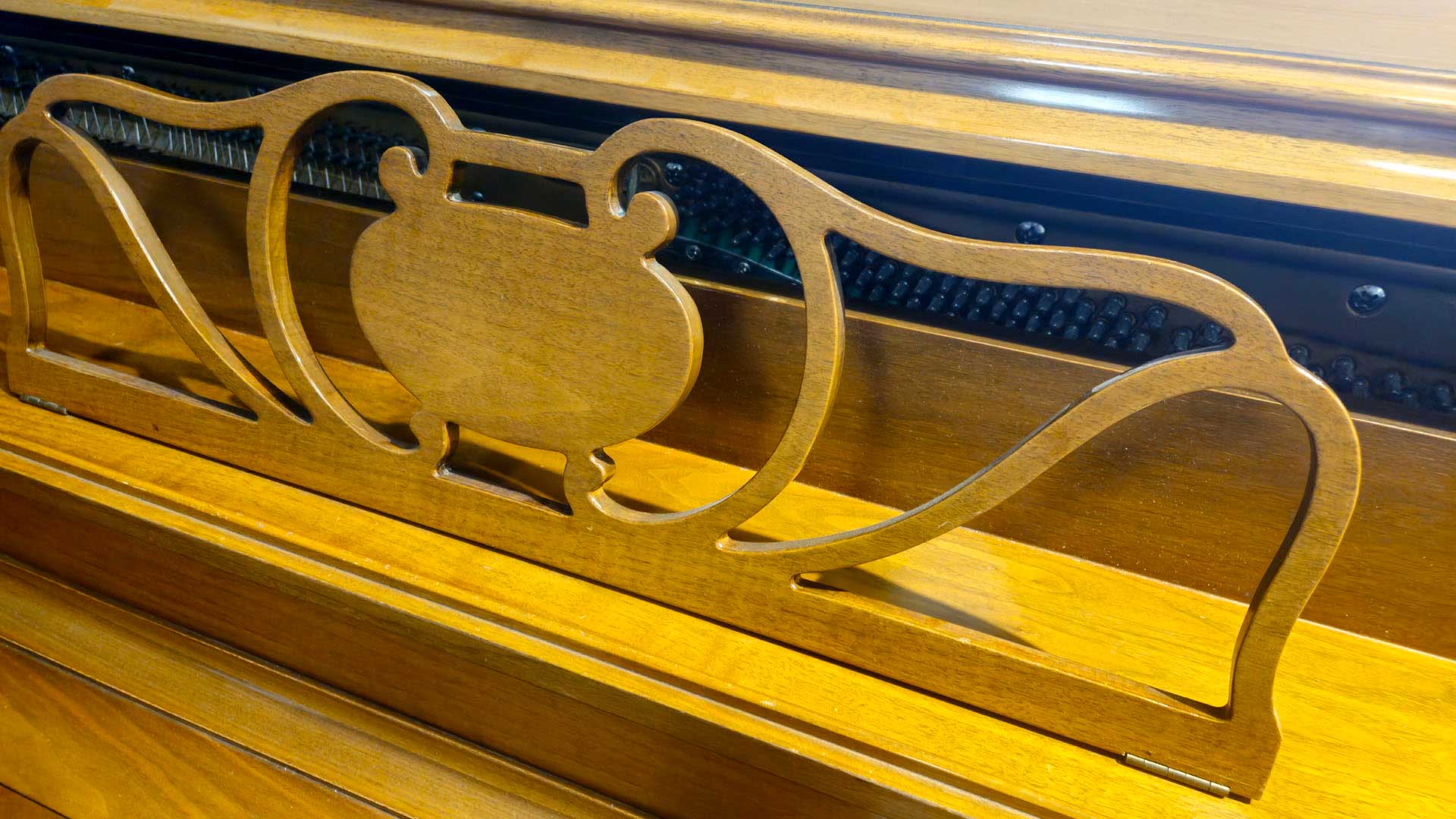 Used Piano Sohmer Console