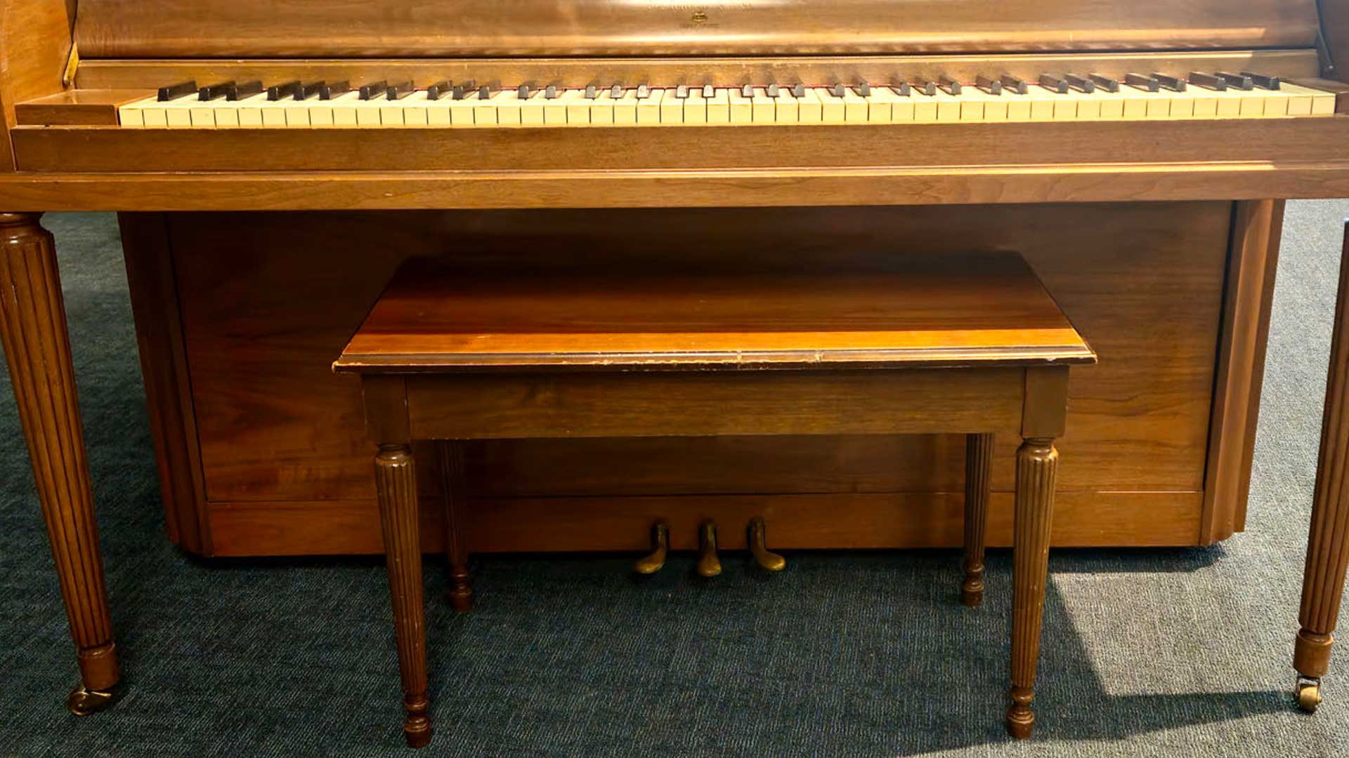 Used Piano Sohmer Console