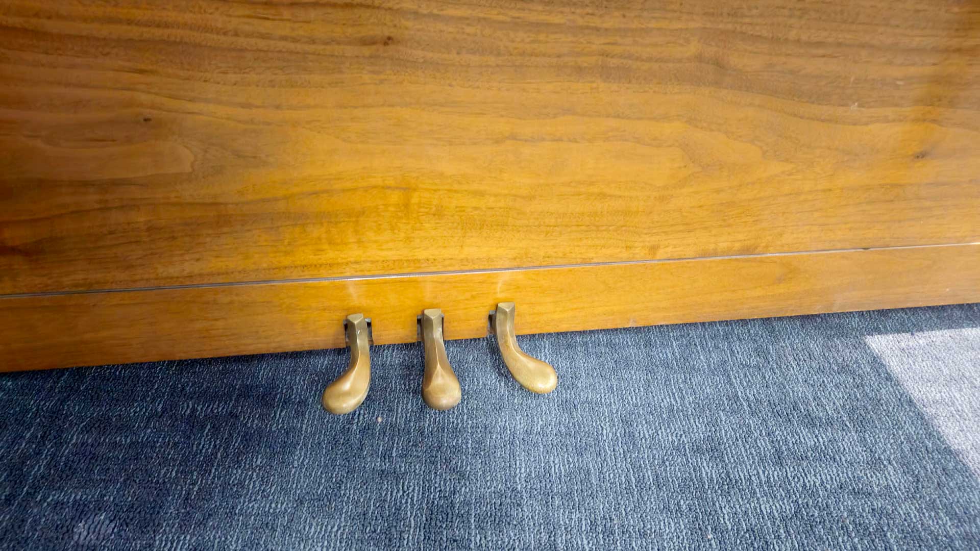 Used Piano Sohmer Console