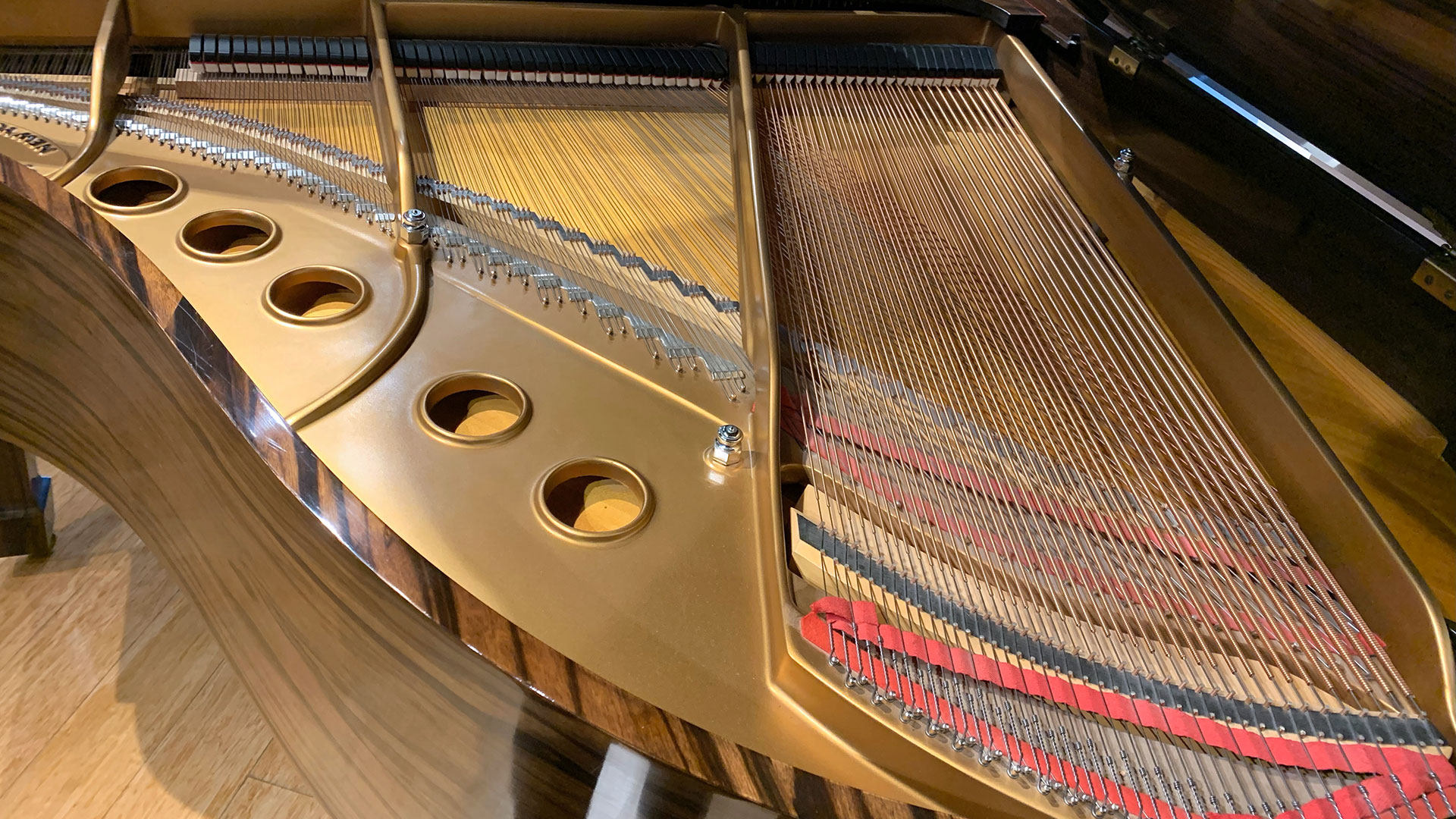 Used Steinway baby grand piano Model S