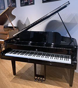 Model S Used Steinway Baby Grand Piano
