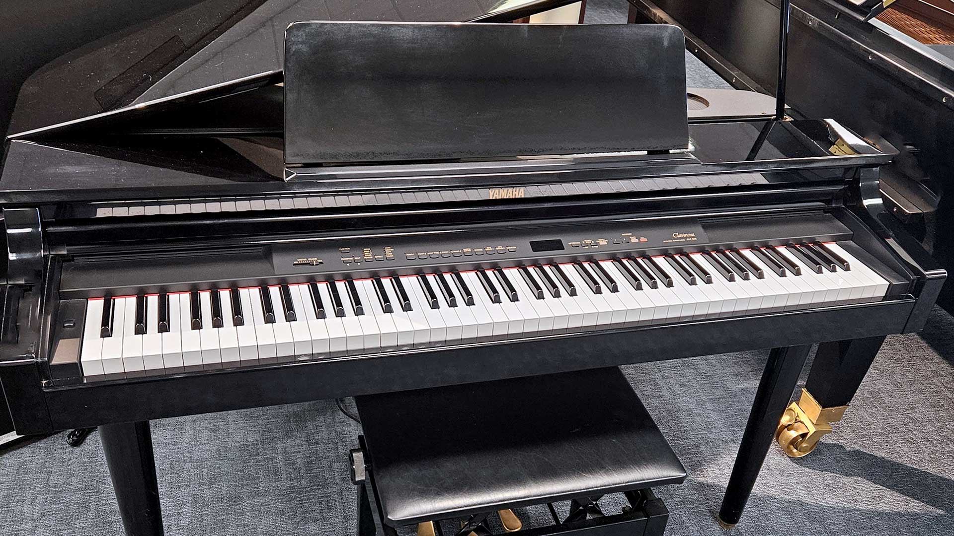 Used Yamaha Clavinova digital piano CLP-555