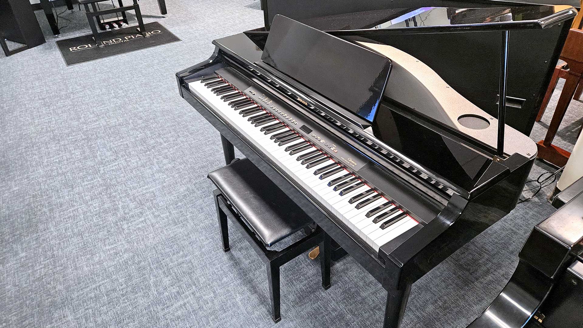 Used Yamaha Clavinova digital piano CLP-555