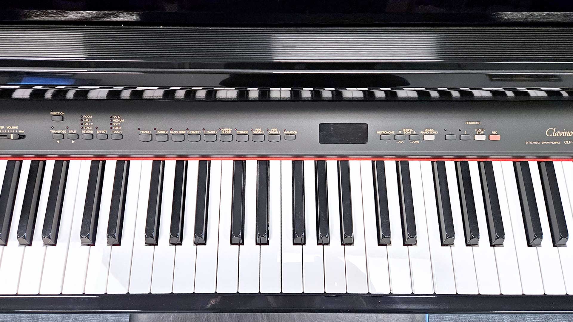Used Yamaha Clavinova digital piano CLP-555