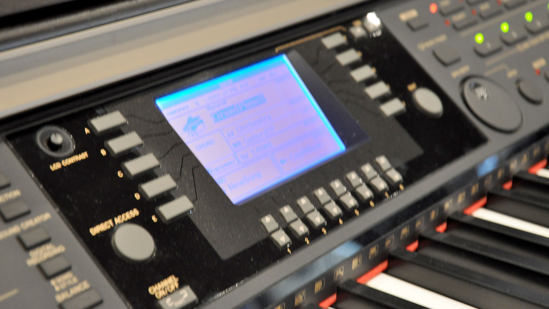 Used Yamaha Clavinova digital piano CVP-301r