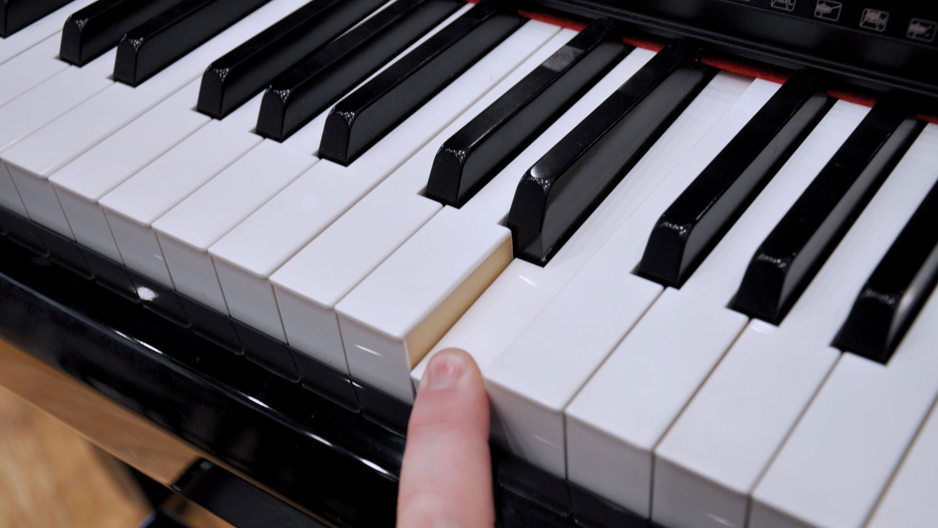 Used Yamaha Clavinova digital piano CVP-309gp