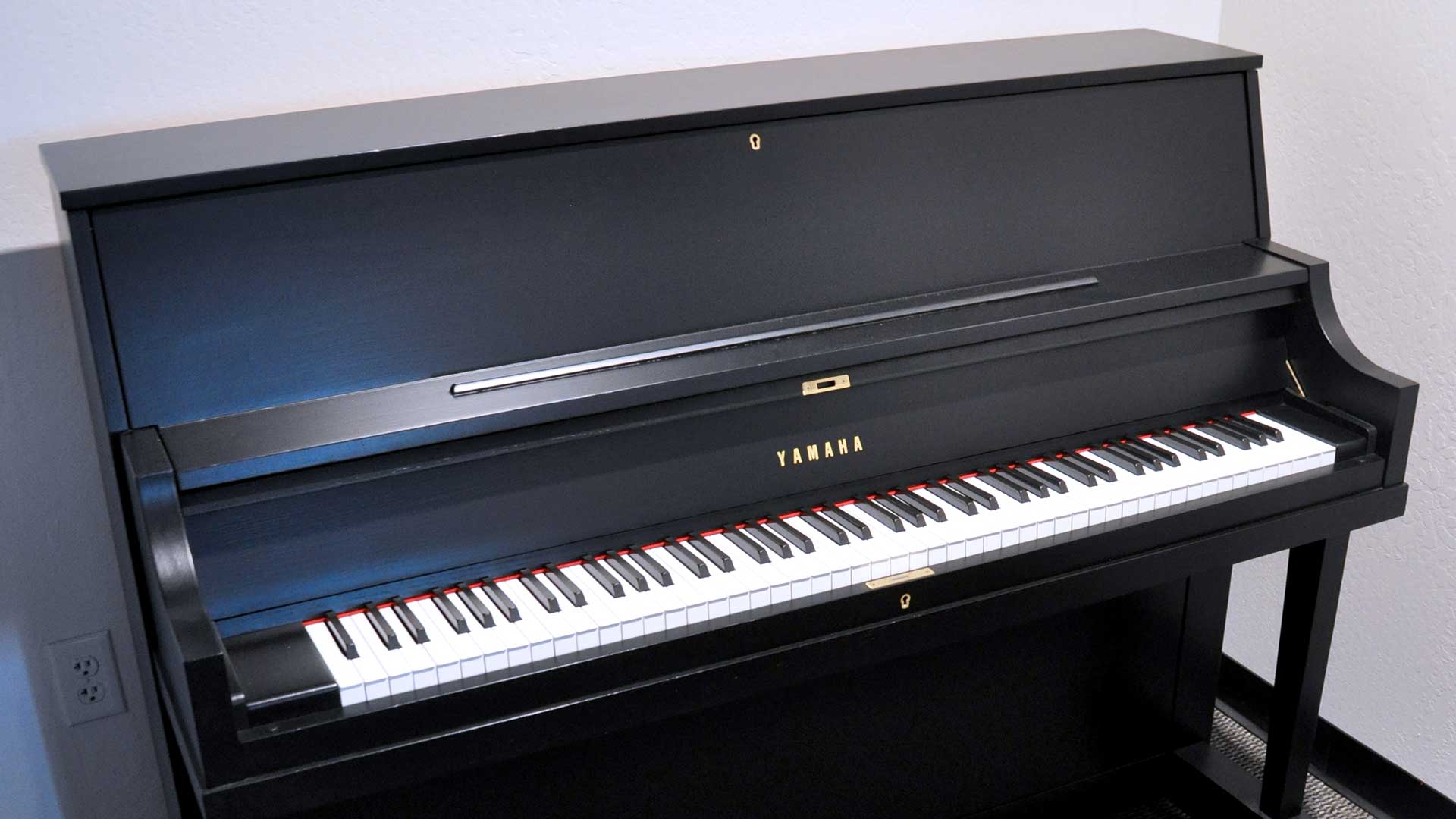Used Yamaha Piano Spinet