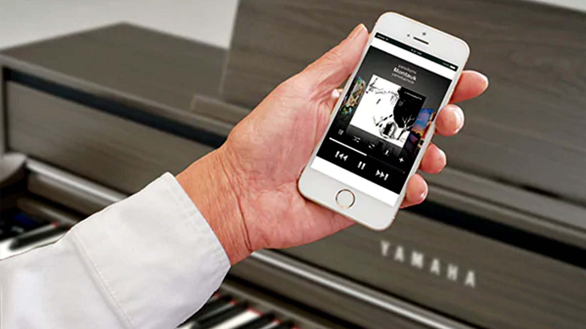 Yamaha Clavinova clp-735 digital piano