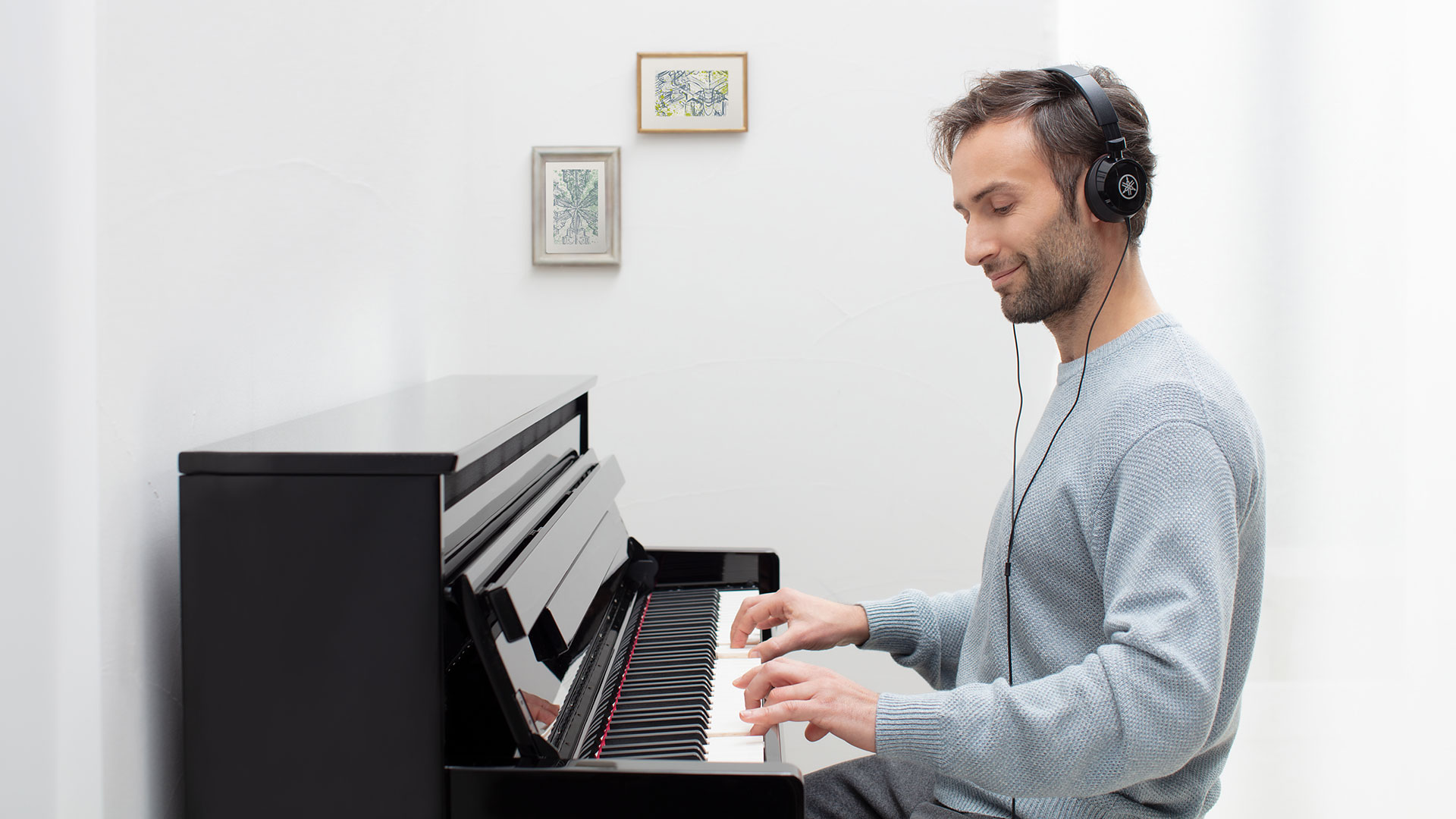 Yamaha Clavinova clp-785 digital piano