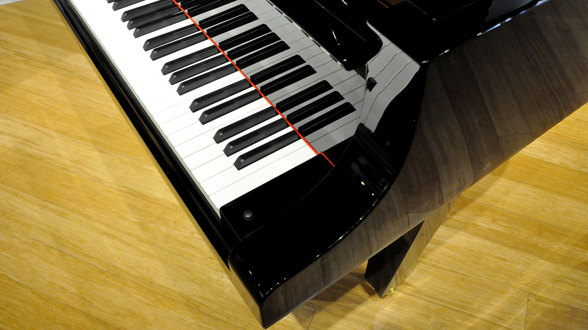 Yamaha grand piano Model c7x