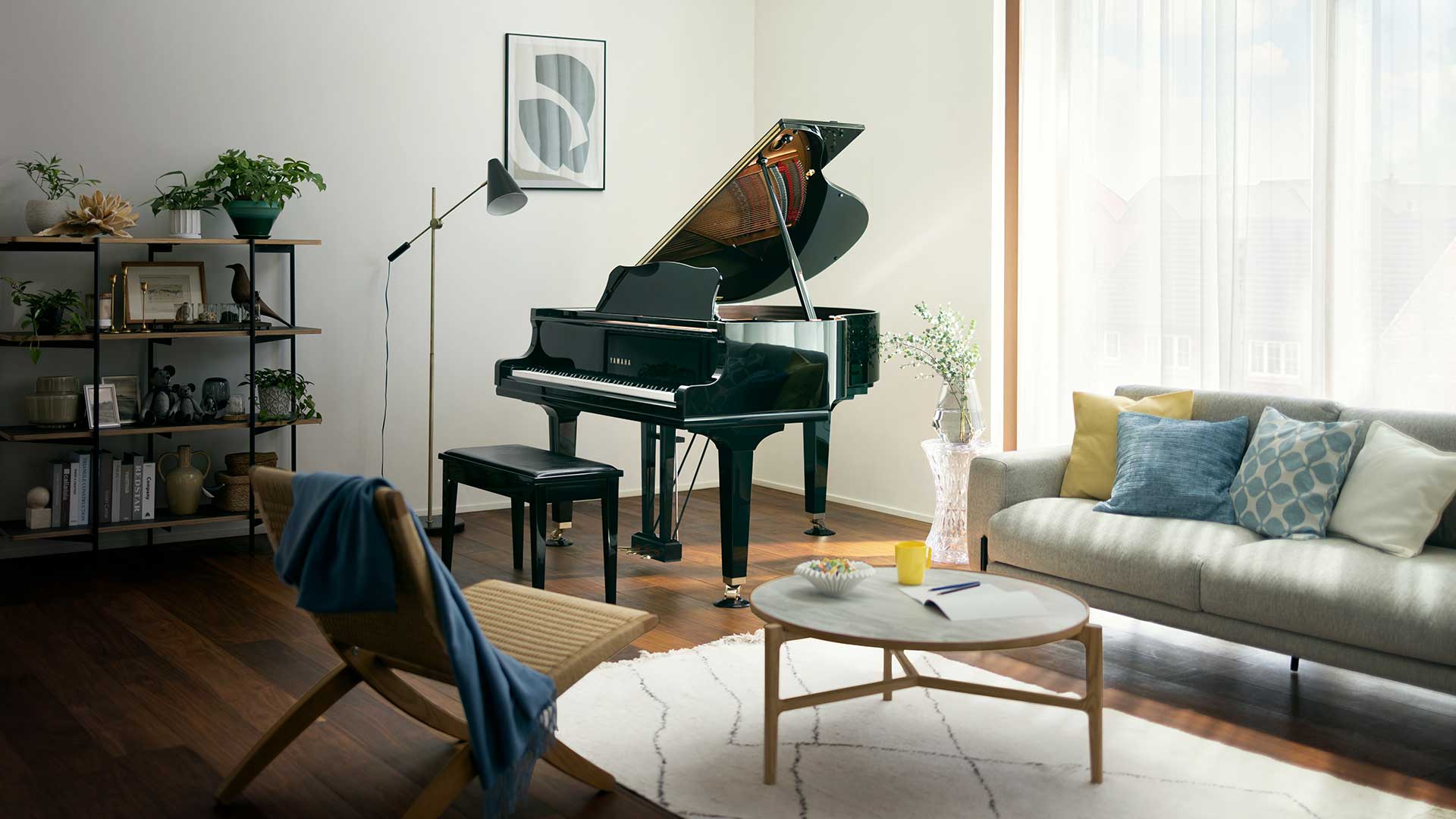Yamaha baby grand piano Model gcb