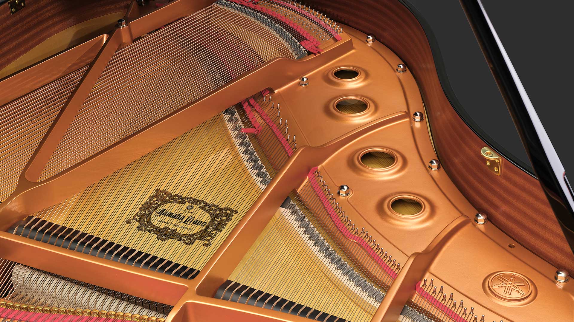 Yamaha baby grand piano Model gcb