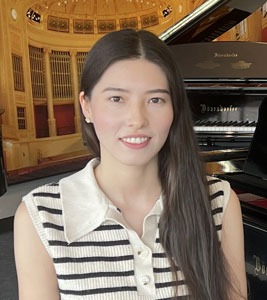 Piano Teacher Noelle Daulton