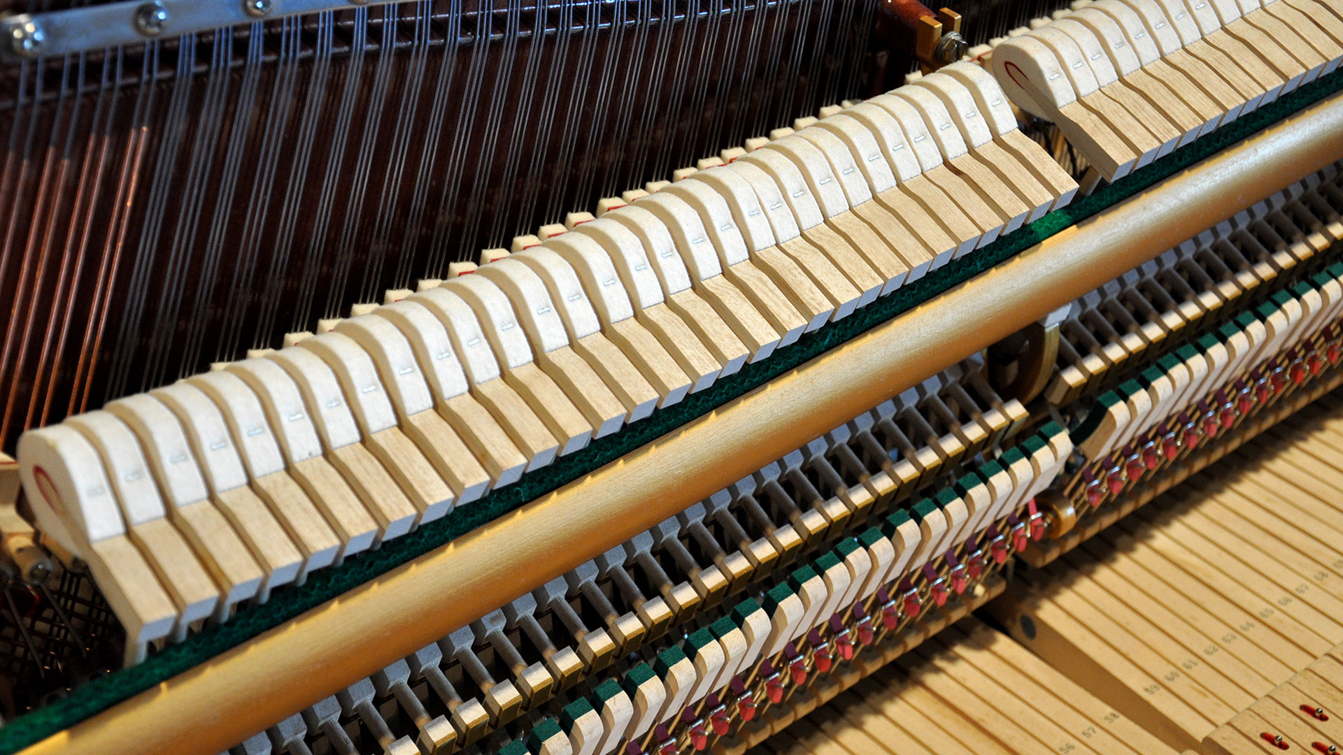 Baldwin piano Model 665
