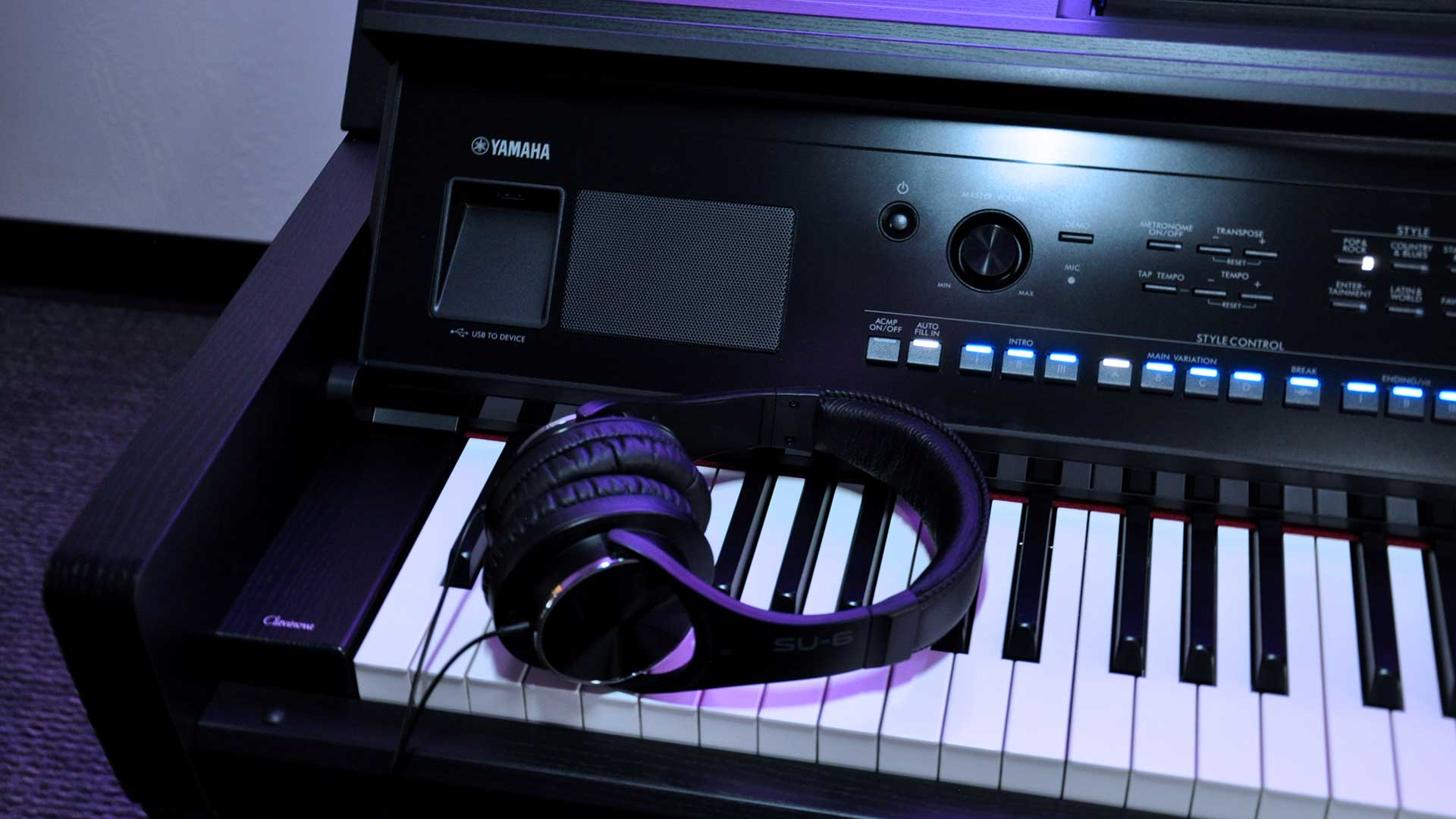 Yamaha Clavinova cvp-905 digital piano
