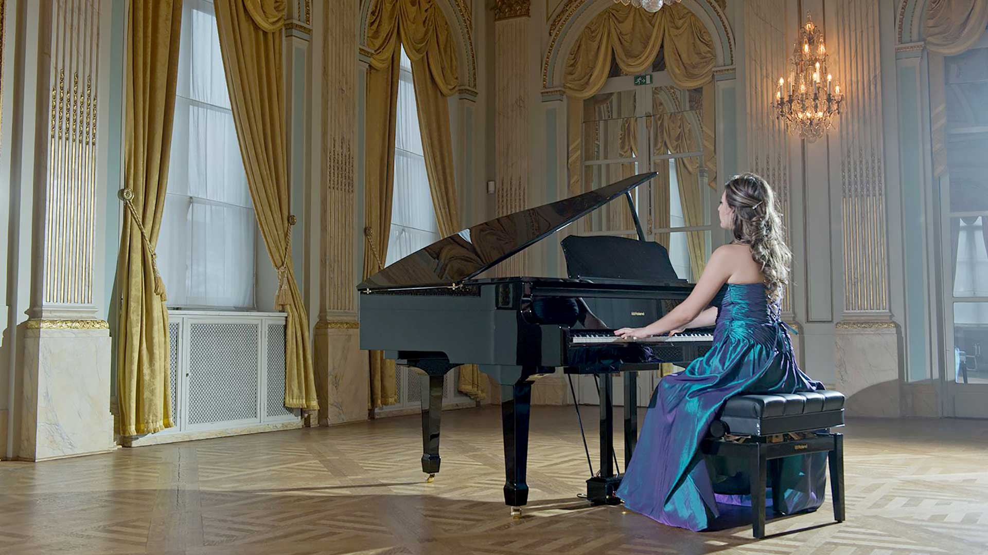 Roland digital piano gp609