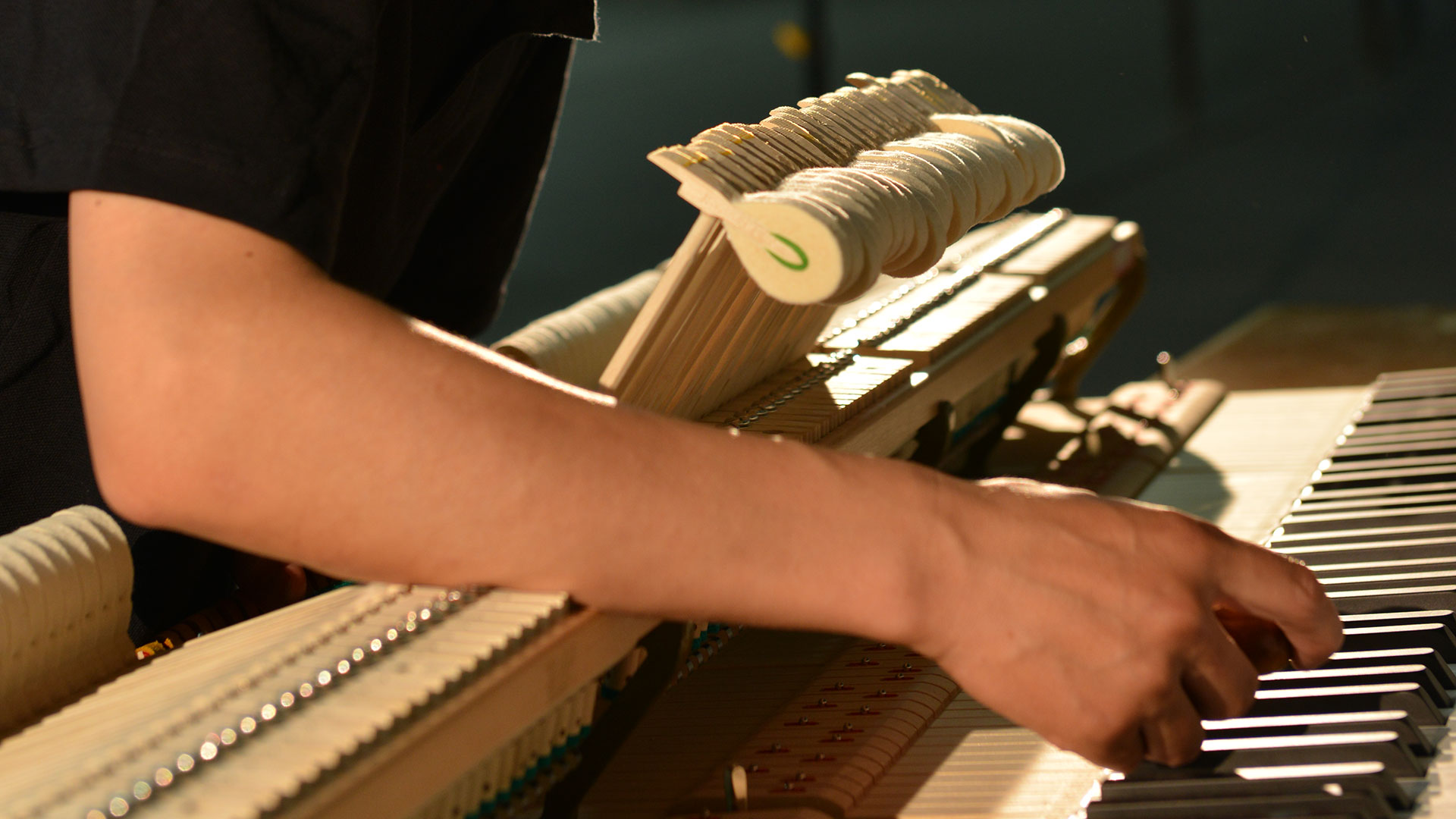 Schumann grand piano Model GP-168